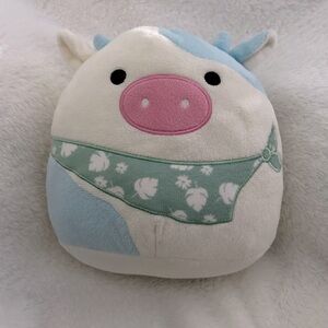 Cow squishmallow